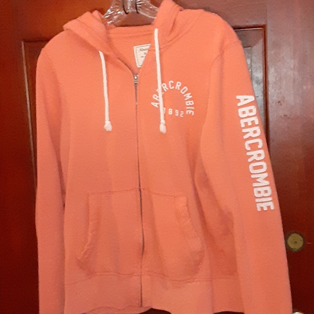 Sweatshirt - Picture 2 of 3